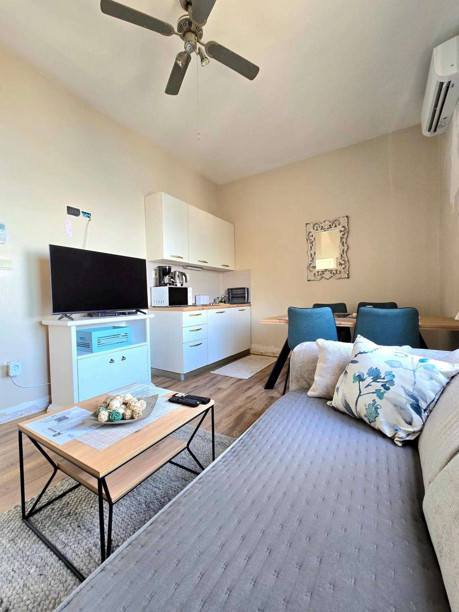 Apartments Suzy Split Bagian luar foto