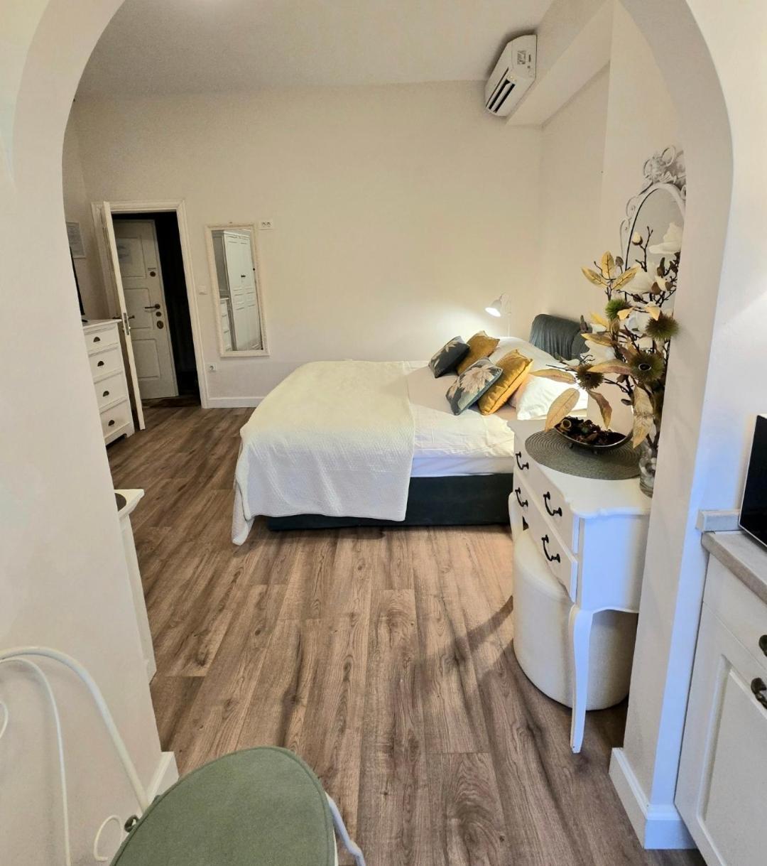 Apartments Suzy Split Bagian luar foto