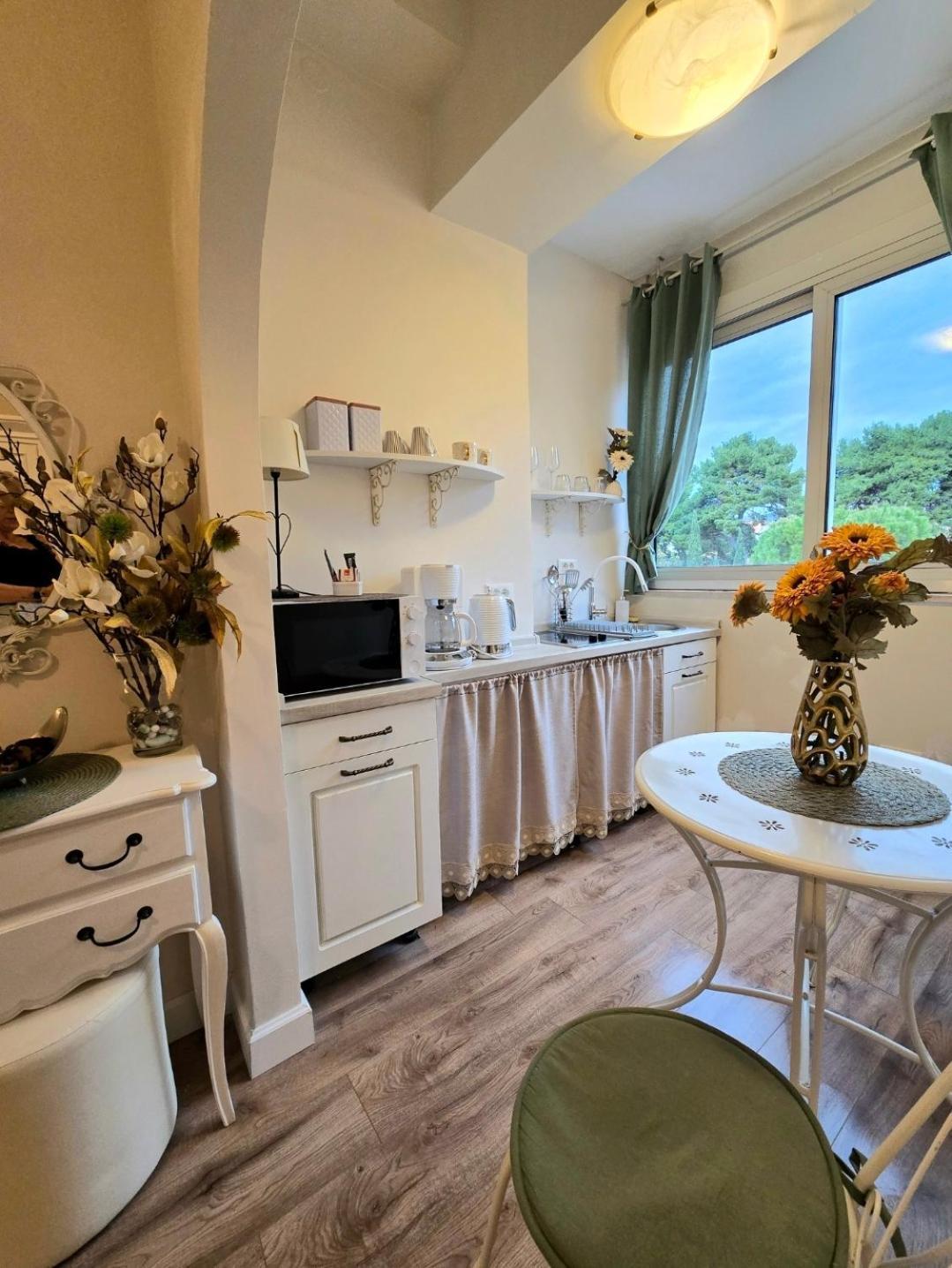 Apartments Suzy Split Bagian luar foto